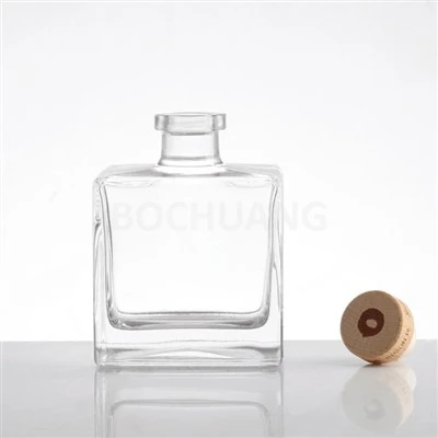 Prozirna staklena boca tekile od 500 ml